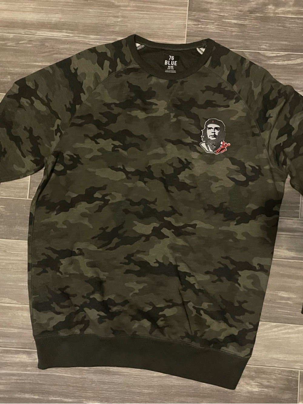 Men's Ernesto Ché Guevara Camo Crewneck Sweater - Olive Green